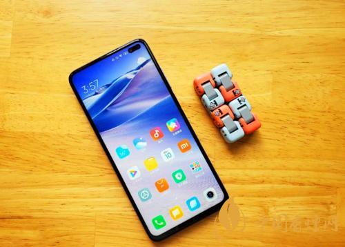 紅米k30s至尊紀(jì)念版有幾種顏色 哪種顏色最好看?