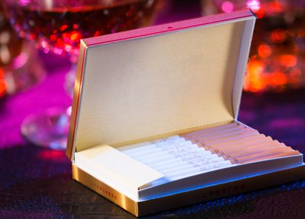 中華(金中支)煙真的好抽嗎 中華煙抽起來(lái)什么感覺(jué)(中氣十足)